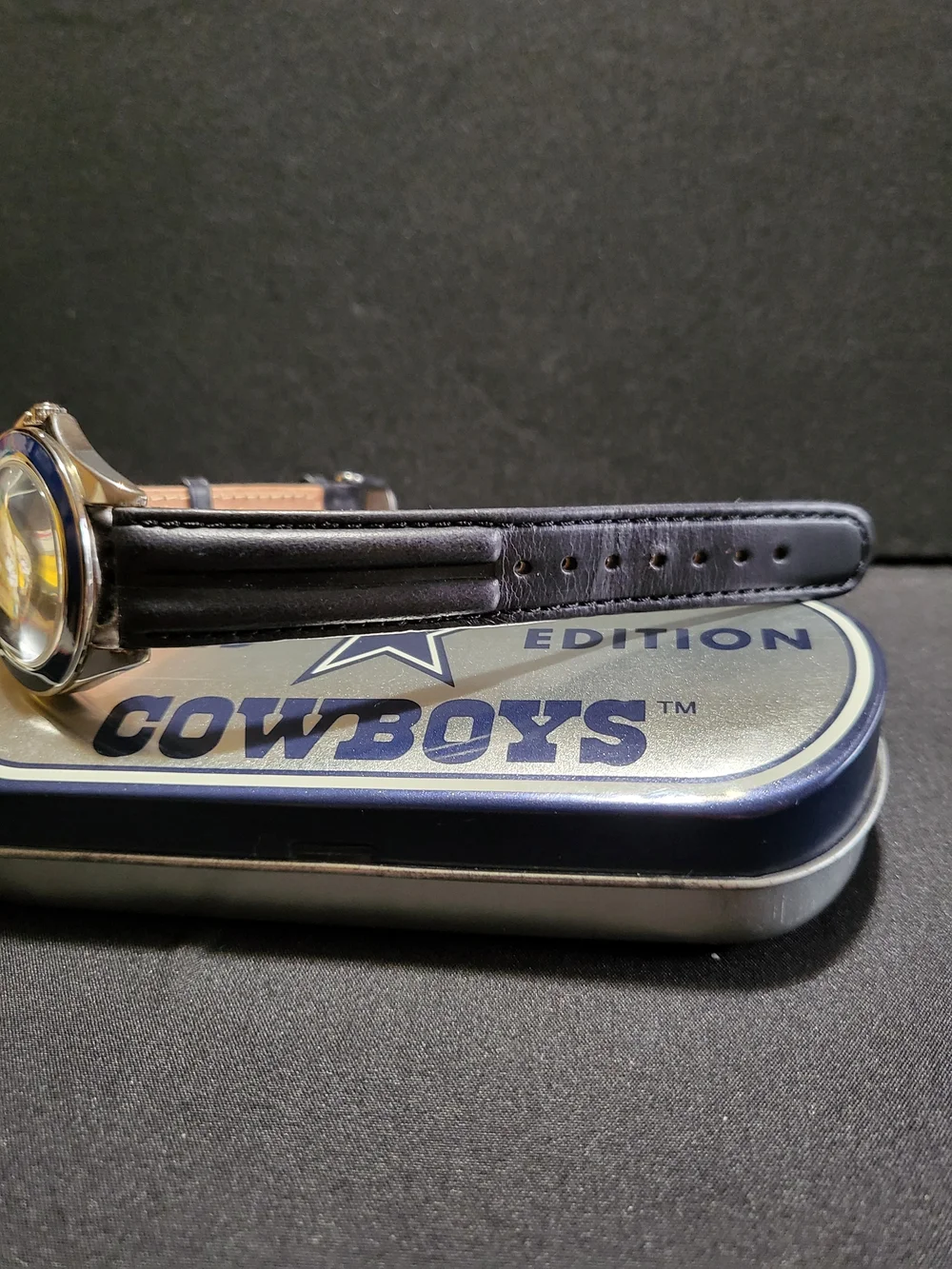FOSSIL - Vintage Dallas Cowboys Limited Edition NFL Watch - Blue & Silver